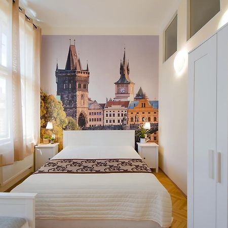 City Center Apartment Legerova Prag Exteriör bild