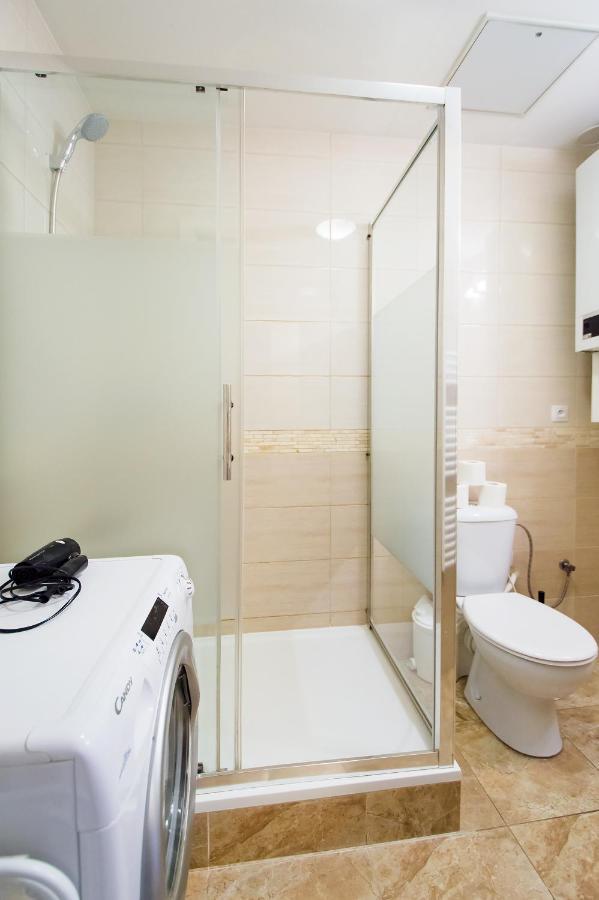 City Center Apartment Legerova Prag Exteriör bild