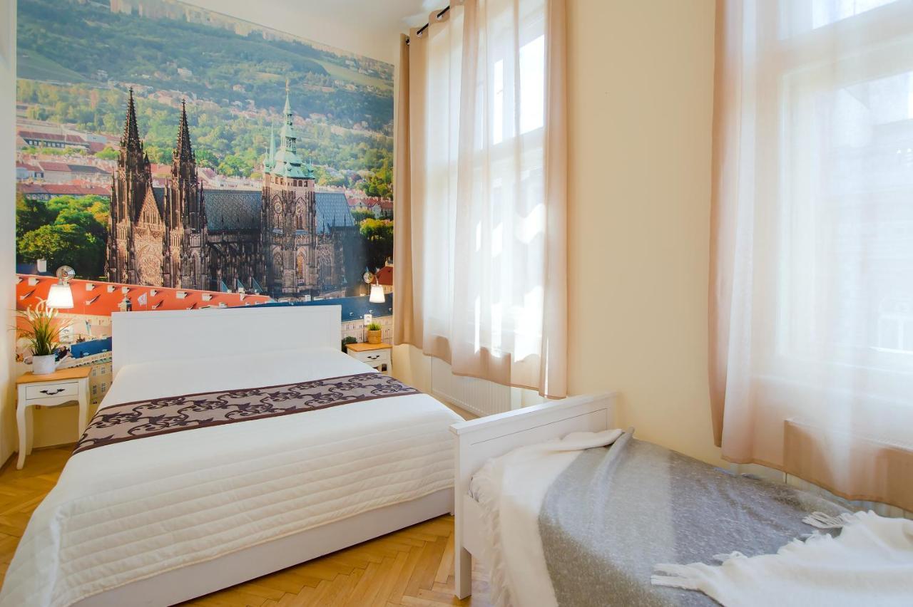 City Center Apartment Legerova Prag Exteriör bild